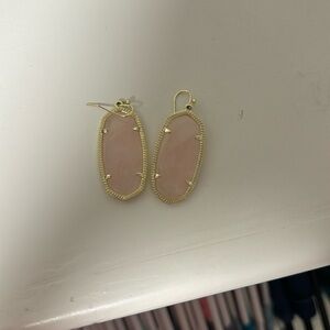 Light pink Kendra Scott drop down earrings